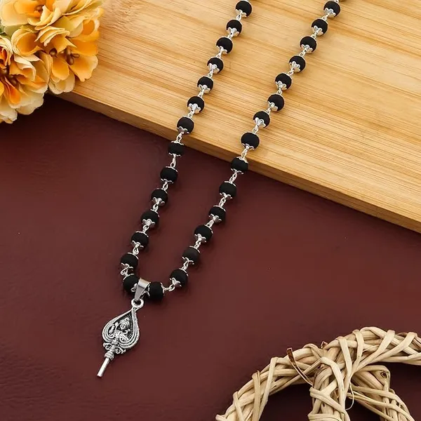 Lord_Murugan_Vel_Alangaram_Sastra_Silver_Plated_Karungali_Mala