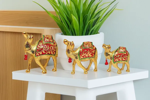 Hastcraft_Camel_Showpiece_Set_of_3,_Meenakari_Handcrafted_Metal_Decorative_Camel_Family_Elegant_Figurines_(Gold_Finish,_Multicolor)
