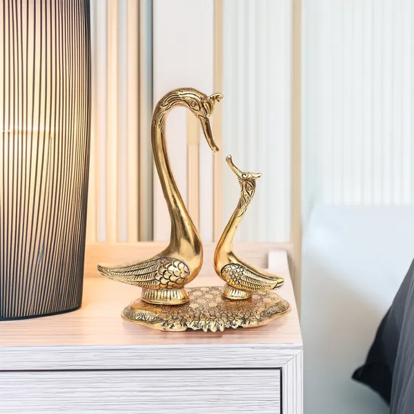 Hastcraft_Golden_Swan_Pair-_Love_Birds_Decorative_Showpiece_|_Metal_Swan_Couple_Figurine_for_Home_Décor,_Living_Room,_Bedroom,_Office_&_Gifting_(23_cm_Height)