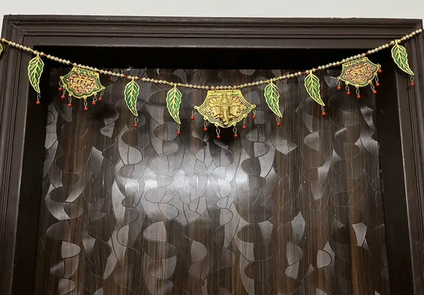 Hastcraft_Handcrafted_Ganesha_Leaf_Toran_Door_Hanging_-Traditional_Bandhanwar_for_Main_Door_or_Enterance-Festive_Decor