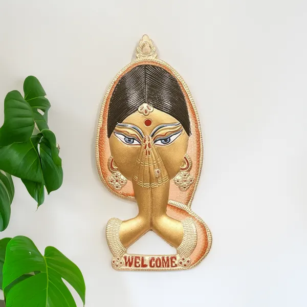 Hastcraft_Metal_Welcome_Lady,_Traditional_Indian_Namaste_Lady_Art_Door_Decor,_Wall_Hanging_Figurine