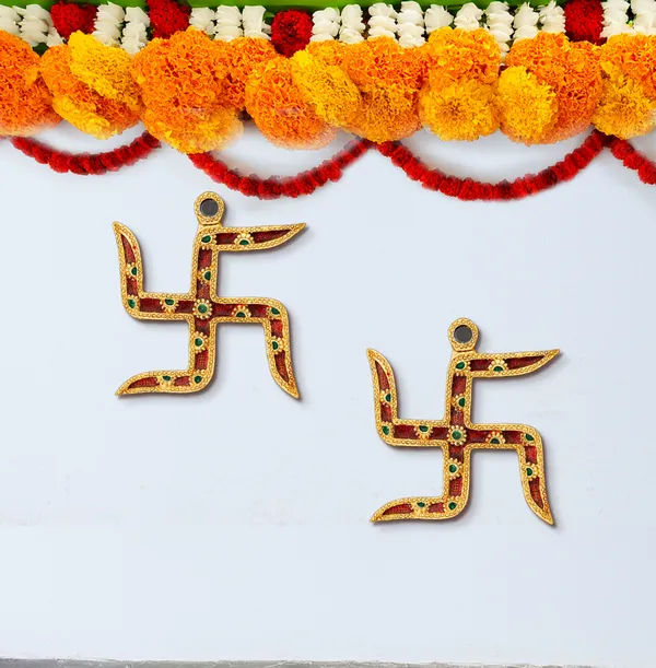 Hastcraft_Metal_Swastik_Wall_Hanging_with_Red_Green_Meenakari_Work,_Gold_Plated_Showpiece_for_Home_Décor_and_Auspicious_Gift_(Set_of_2)