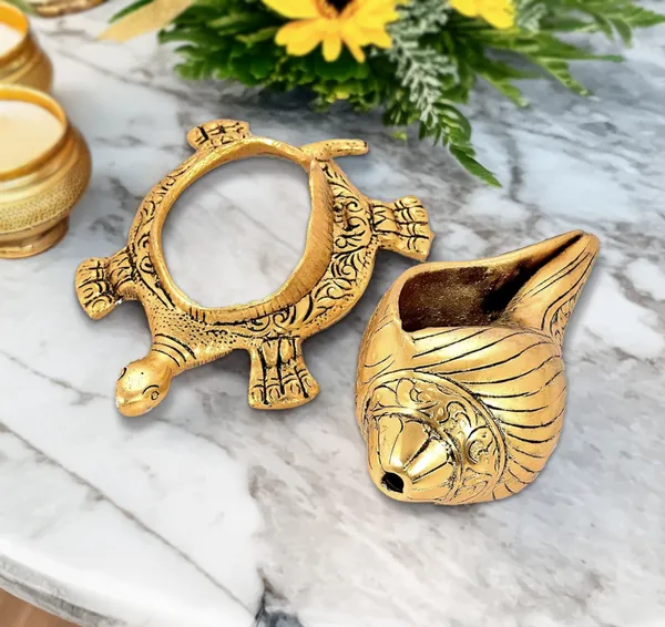 Gold_Metal_Premium_&_Elegant_Shankh_On_Kachua_Stand