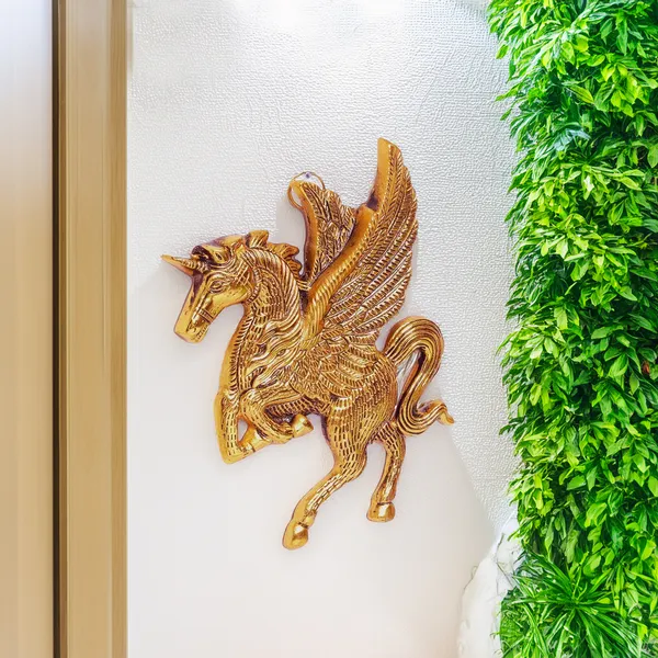 Gold_Metal_Premium_&_Elegant_Flying_Horse_Wall_Hanging