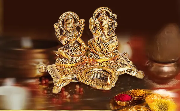 Gold_Metal_Premium_&_Elegant_Lakshmi-Ganesh_Idol_With_Diya