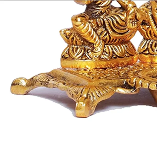 Gold_Metal_Premium_&_Elegant_Lakshmi-Ganesh_Idol_With_Diya