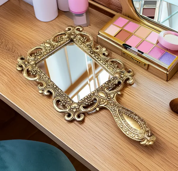 Gold_Metal_Premium_&_Elegant_Vintage_Hand_Mirror