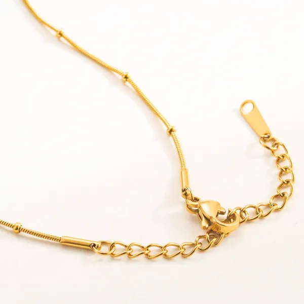 Bold_Sun_Pendant_Necklace