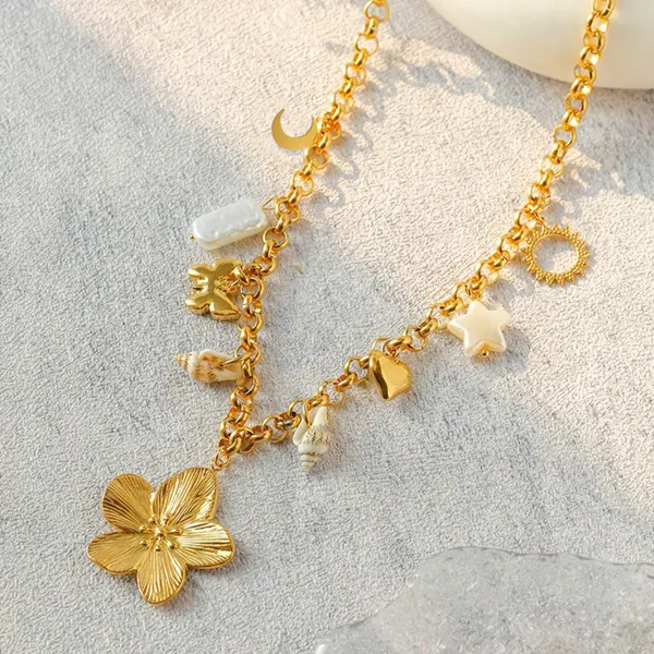 Chunky_Golden_Foral_Necklace