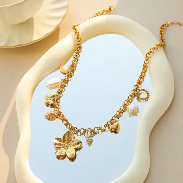 Chunky_Golden_Foral_Necklace