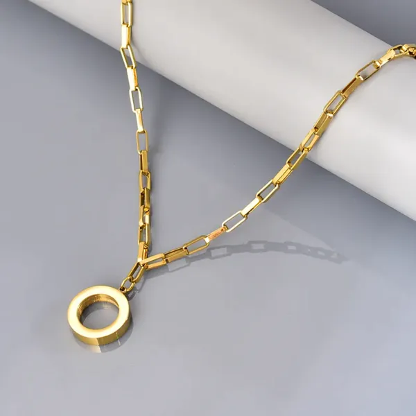 Circle_Pendant_Paperclip_Necklace