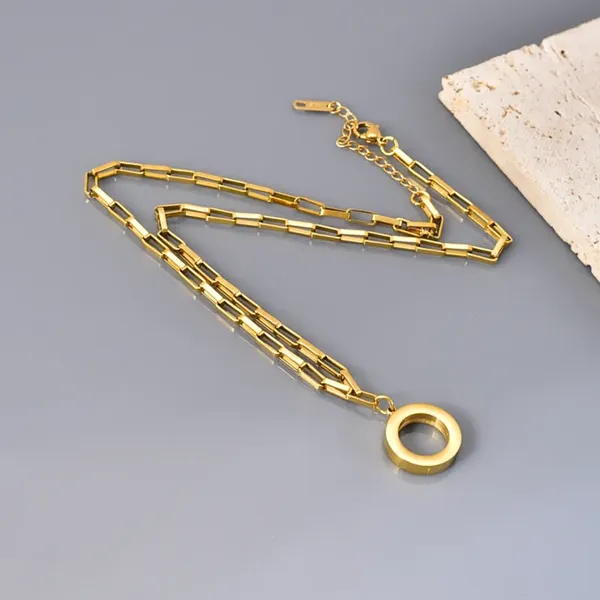 Circle_Pendant_Paperclip_Necklace
