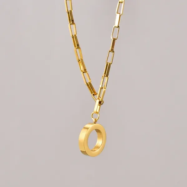 Circle_Pendant_Paperclip_Necklace