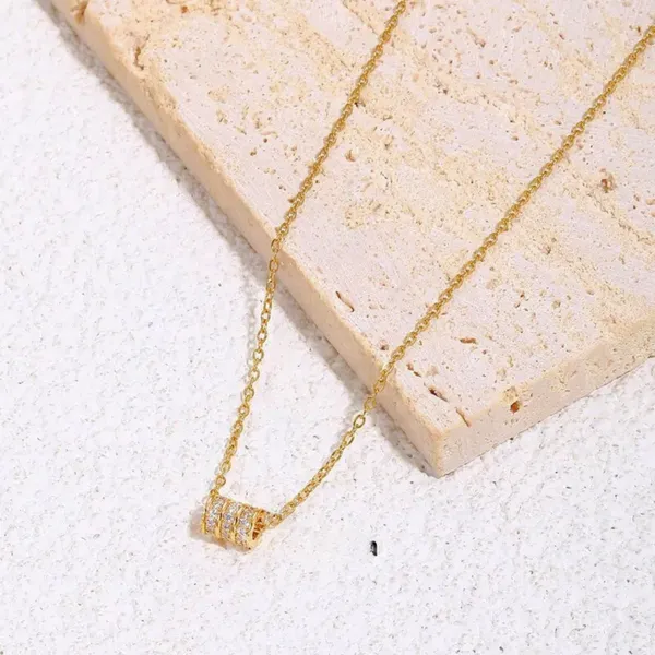 Band_Ring_Floating_Pendant_Necklace