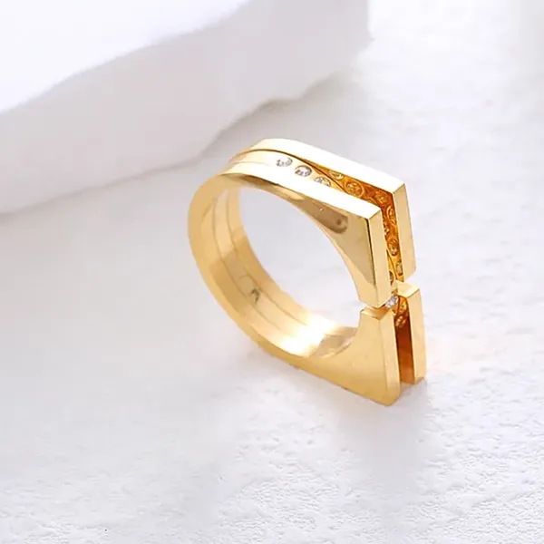 Geometric_Studded_Statement_Ring