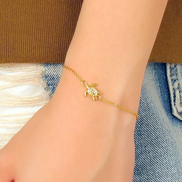 Golden_Turtle_Charm_Bracelet