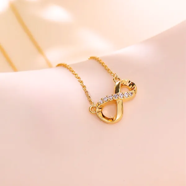 Infinity_Pendant_Necklace