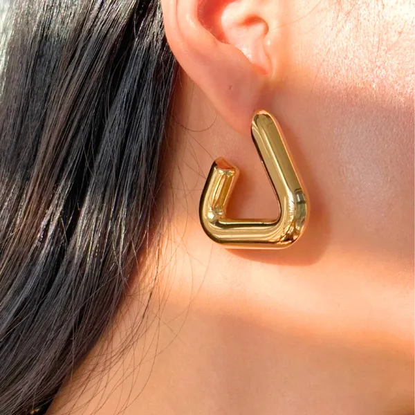 Bold_Triangle_Hoop_Earrings
