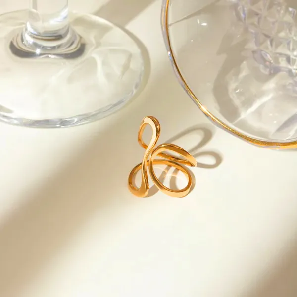 Swirl_Shaped_Open_Ring
