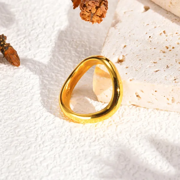 Bold_Chevron_Ring
