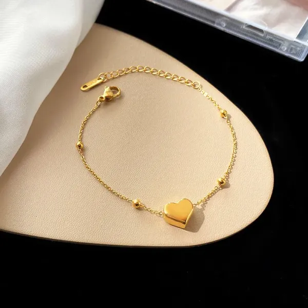 Minimalist_Heart_Chain_Bracelet