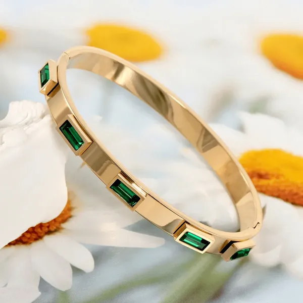 Baguette_Green_Stone_Cuff_Bangle