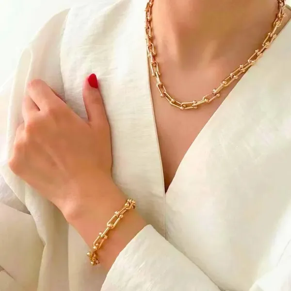 Bold_Link_Chain_Bracelet_For_Women