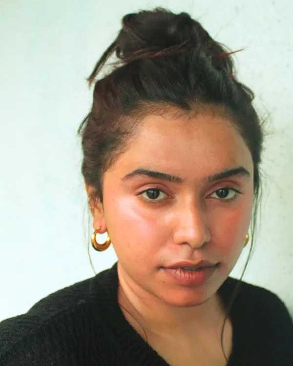 Half_Moon_Golden_Hoop_Earrings