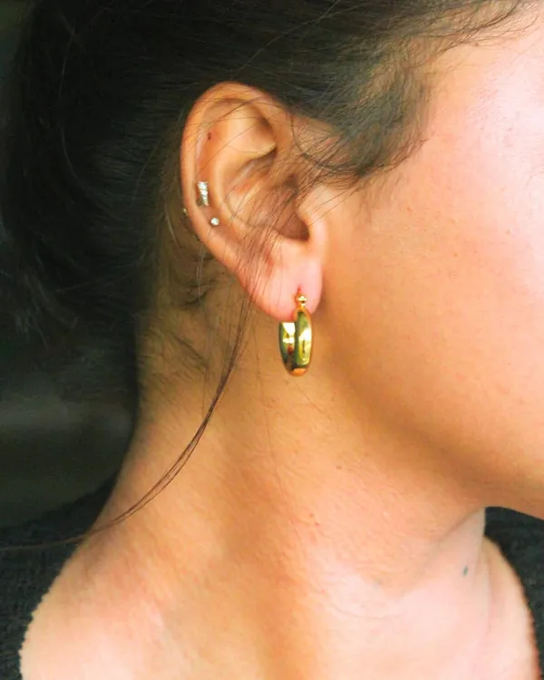 Classic_Round_Hoop_Earrings