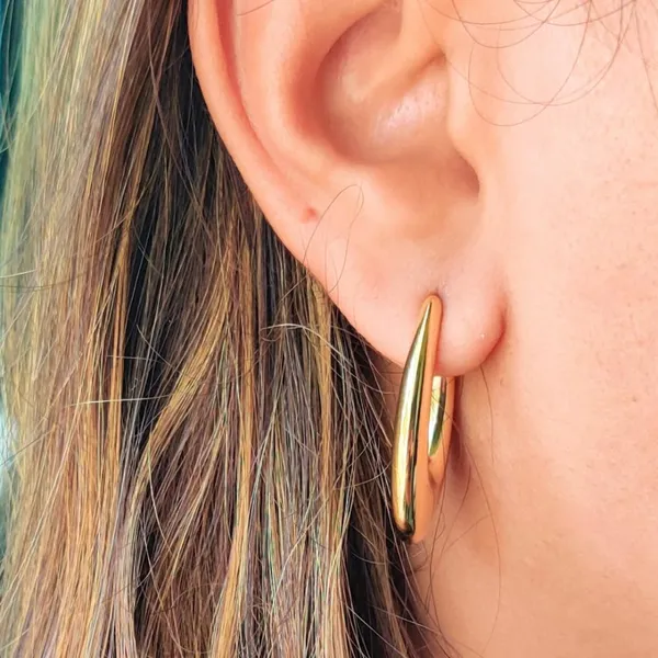 Bold_U_Hoop_Earrings