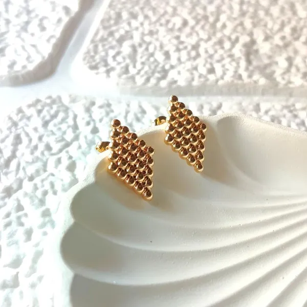 Rhombus_Beaded_Stud_Earrings