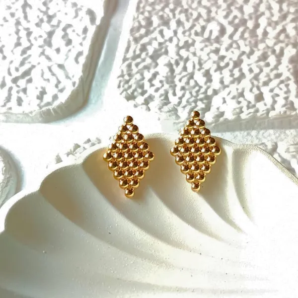Rhombus_Beaded_Stud_Earrings