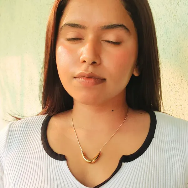 Bold_U_Bar_Pendant_Necklace