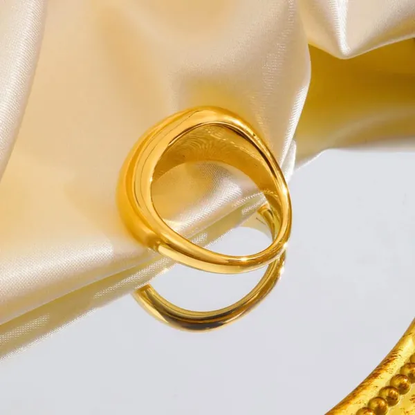 Bold_Curved_Dome_Ring