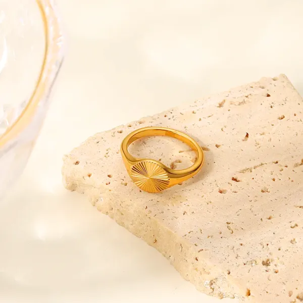 Sunbeam_Signet_Ring