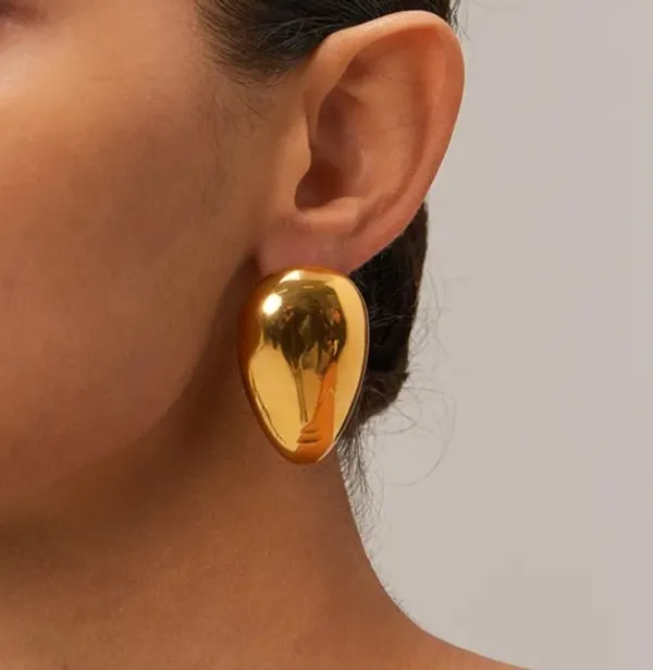 Bold_Teardrop_Stud_Earrings