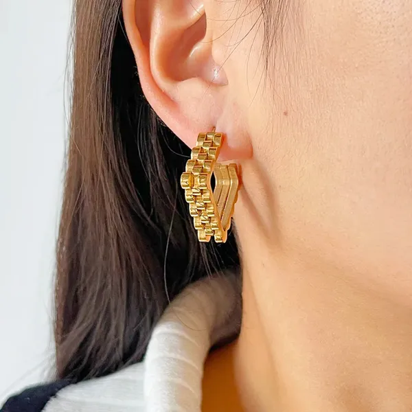 Geometric_Textured_Square_Hoop_Earrings