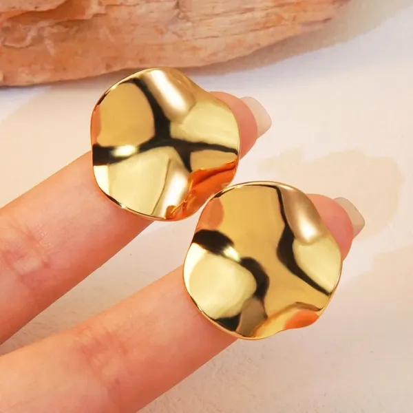 Curved_Round_Stud_Earrings