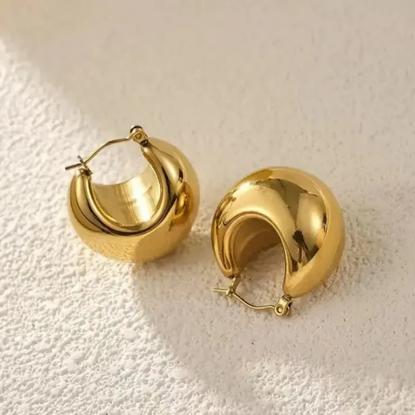 Golden_Chunky_Hoop_Earrings