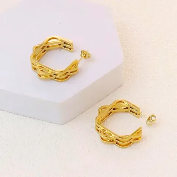 Geometric_Textured_C_Hoop_Earrings