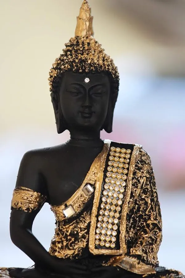Black_&_Gold_Resin_Premium_&_Elegant_Buddha_Statue