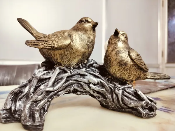 Multicolor_Resin_Premium_&_Elegant_Bird_Statue