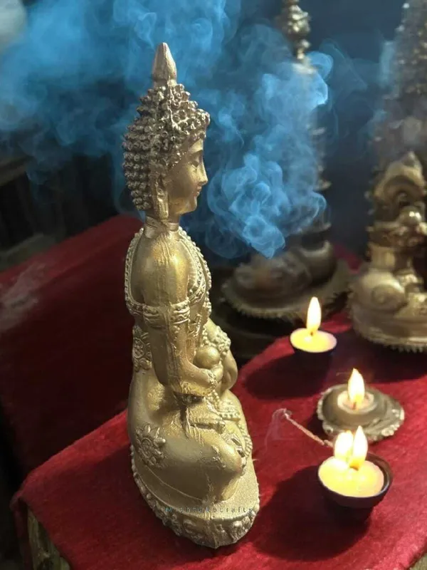 Gold_Resin_Premium_&_Elegant_Buddha_Statue