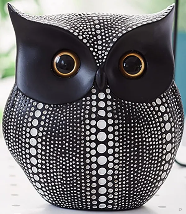 Black_Resin_Premium_&_Elegant_Handicraft_&_Artifact_Showpiece