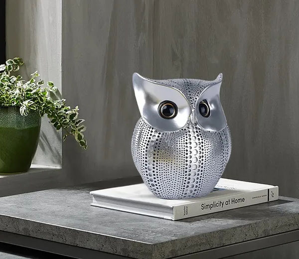 Silver_Resin_Premium_&_Elegant_Handicraft_&_Artifact_Showpiece