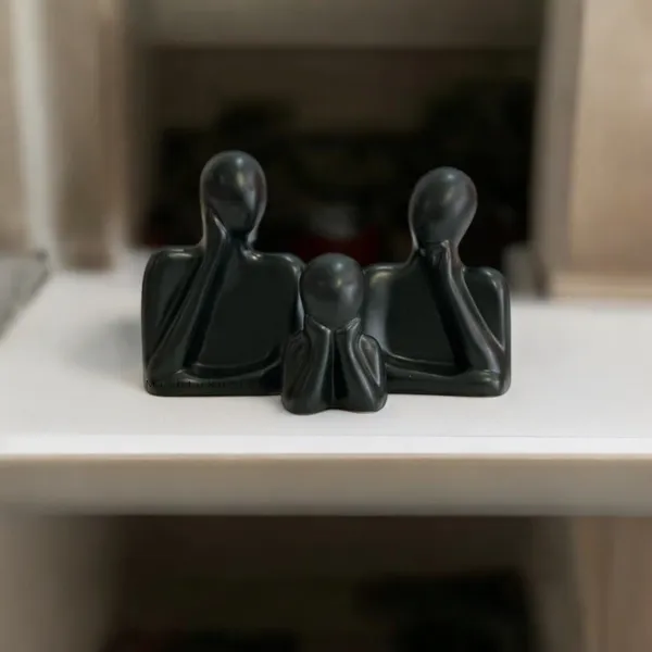 Black_Resin_Premium_&_Elegant_Couple_Statue