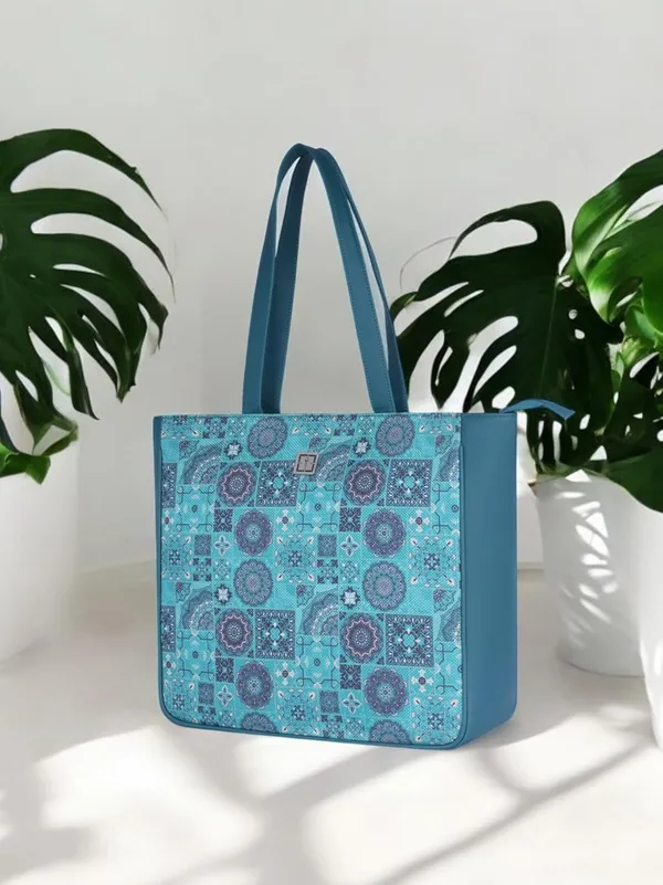 Multicolor_Mirage_Big_Tote_Bag_-_Stylish_&_Functional_Handcrafted_Jute_Shoulder_Bag_For_Mothers_&_Office_Use