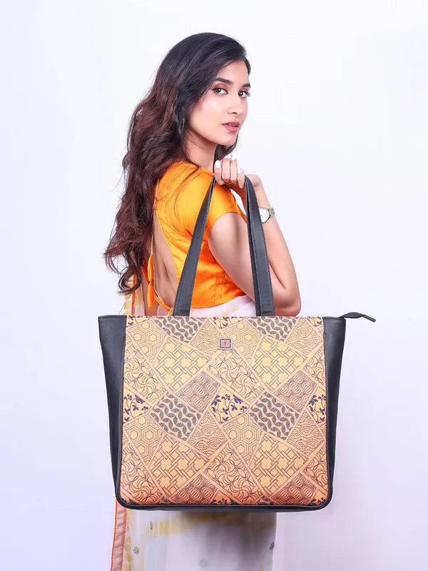 Multicolor_Mirage_Big_Tote_Bag_-_Stylish_&_Functional_Handcrafted_Jute_Shoulder_Bag_For_Mothers_&_Office_Use