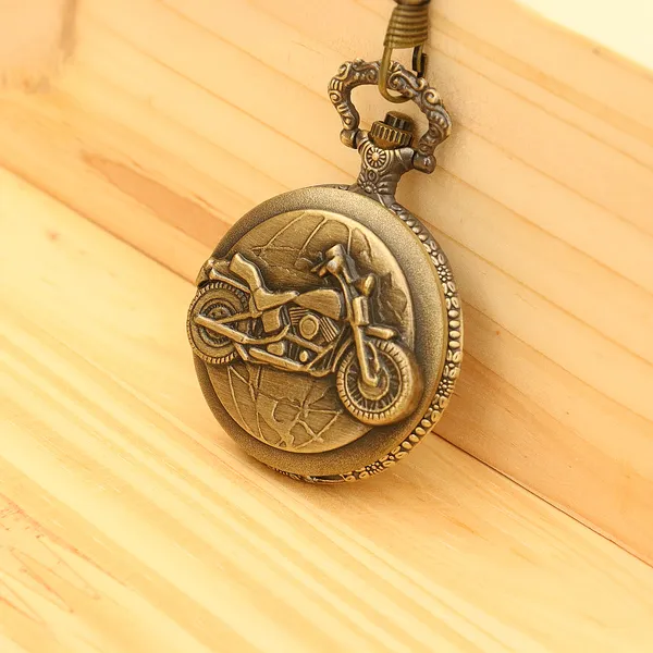 Vintage_Style_Bike_Theme_Watch_With_Roman_Numbers_&_Round_Dail_Quartz_With_Chain