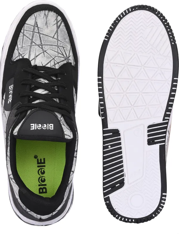 Black_Synthetic_Sports_Shoes_For_Men